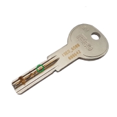ein silberfarbener Schlüssel für das Produkt mc5 (R6mc)